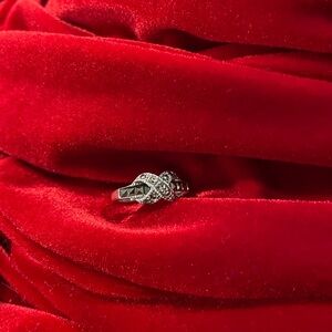 Vintage Sterling Silver Marcasite X Kiss Ring
